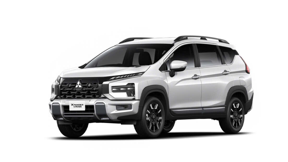 Xe Xpander Cross màu trắng